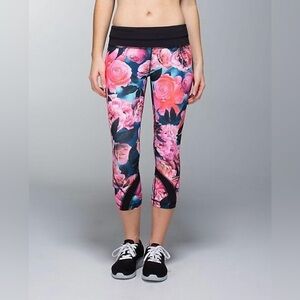 Lululemon Run: Inspire Crop II